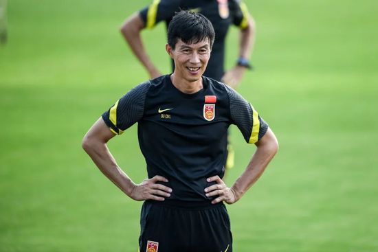 年轻的小婕子