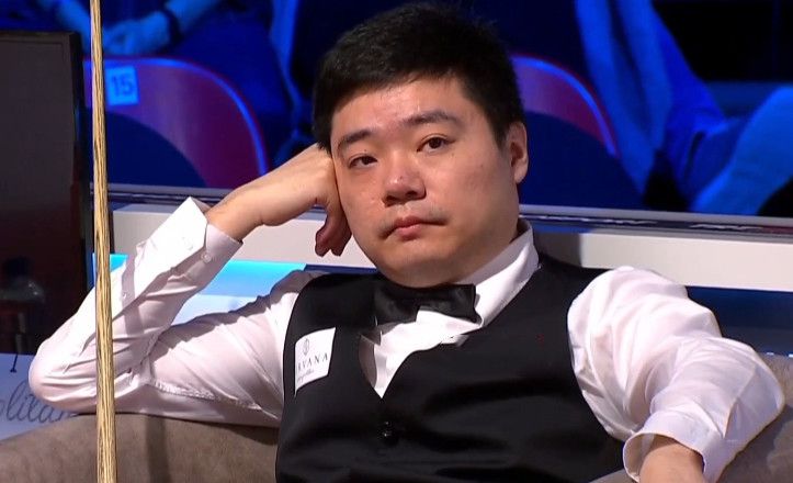 美女憋尿无遮挡网站